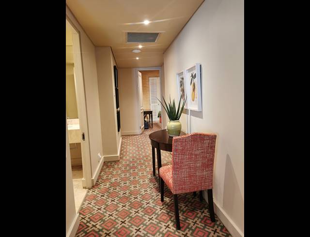 2 BEDROOM APARTMENT FOR SALE IN UMHLANGA RIDGE